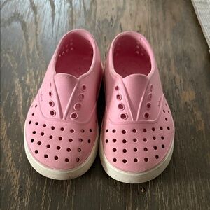 Native Kids Pink Water Shoes